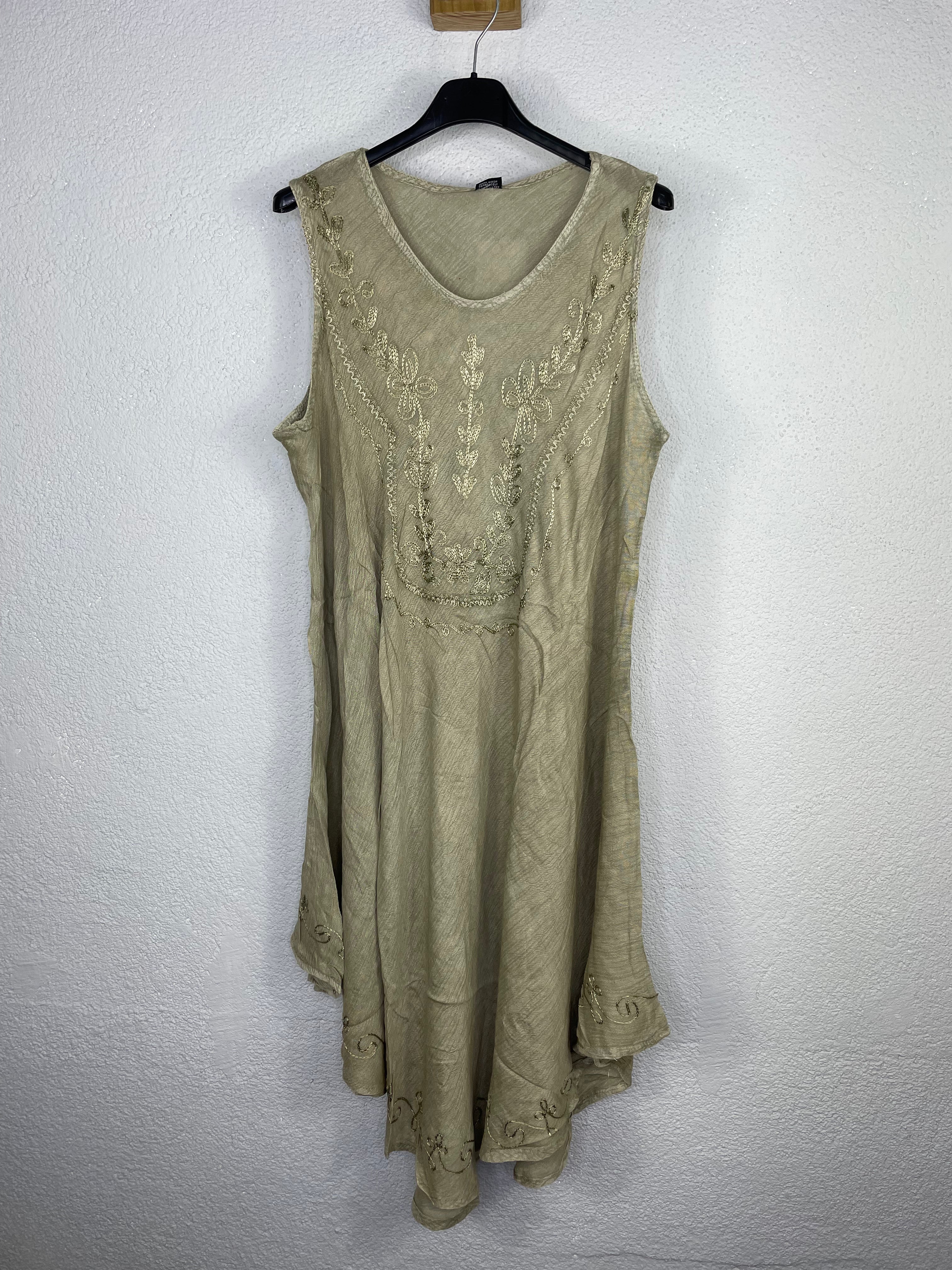 Vestido Sáhara Caqui
