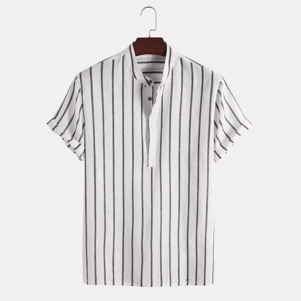 Elegante camisa a rayas de manga corta