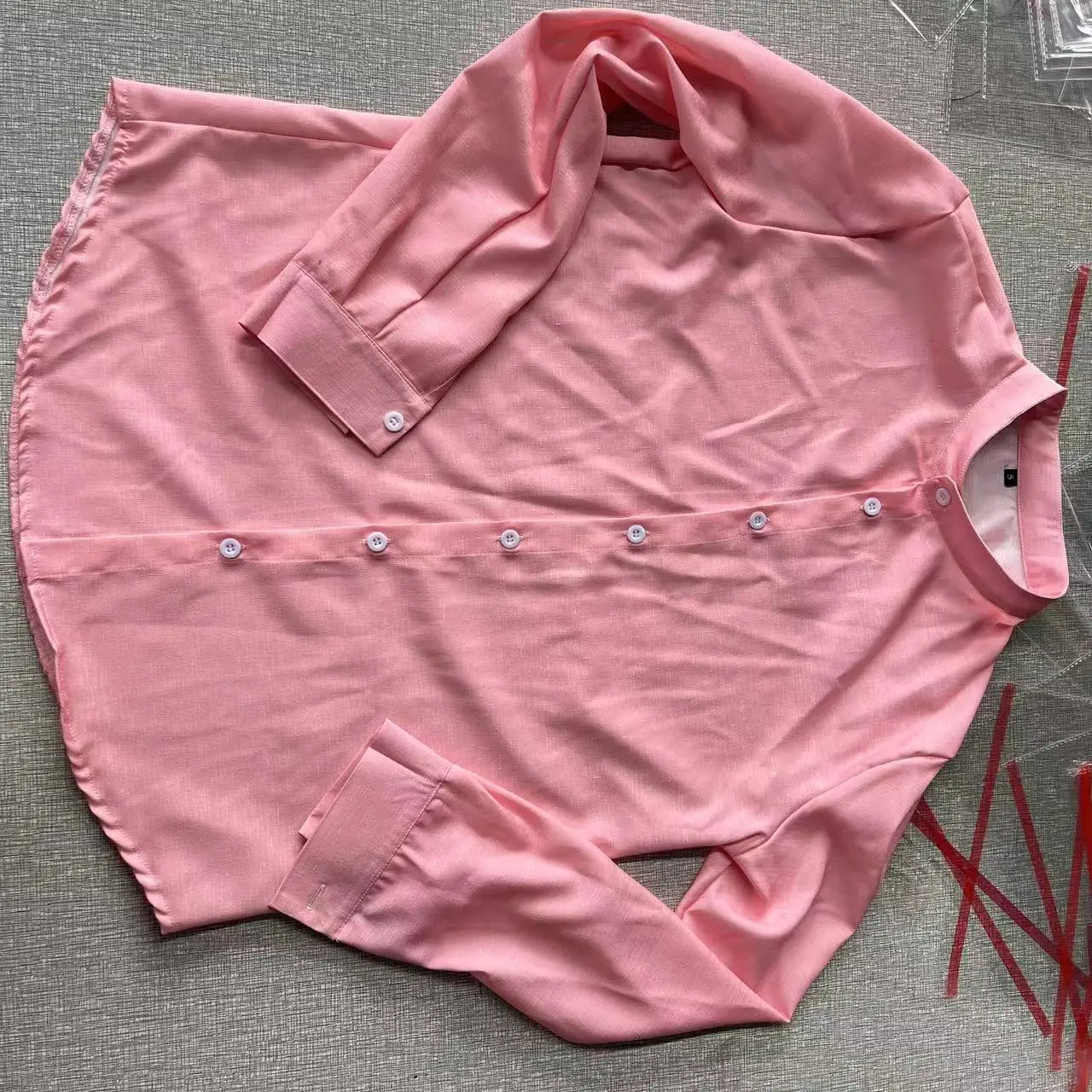 Camisa elegante y colorida
