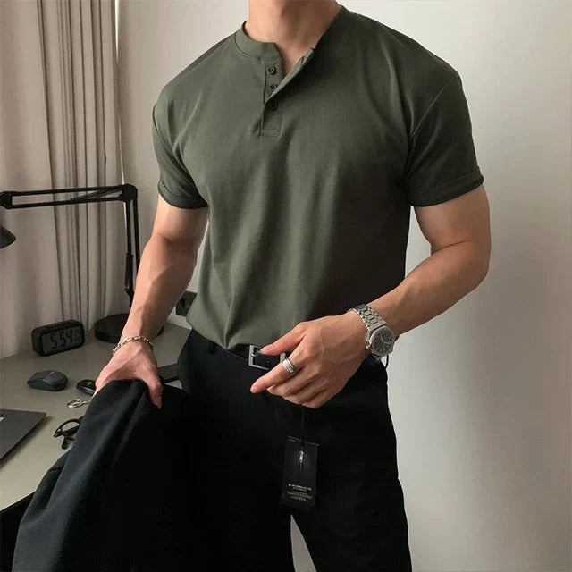 Elegante camiseta Henley